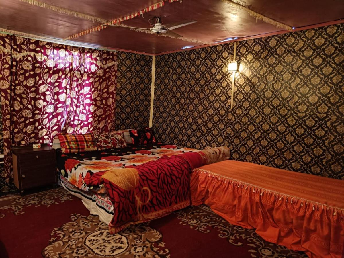 Island Homestay ศรีนาการ์ ภายนอก รูปภาพ